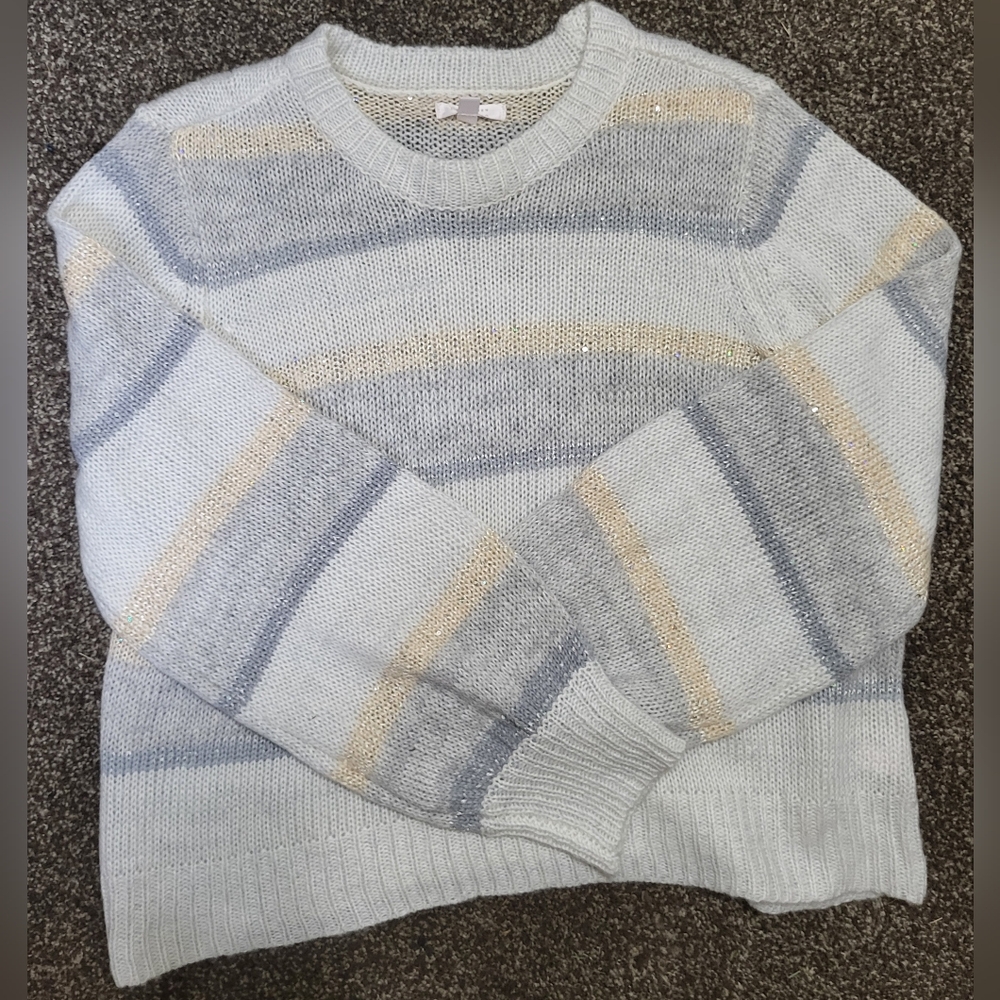 LC Lauren Conrad Gray/silver/light yellow sweater